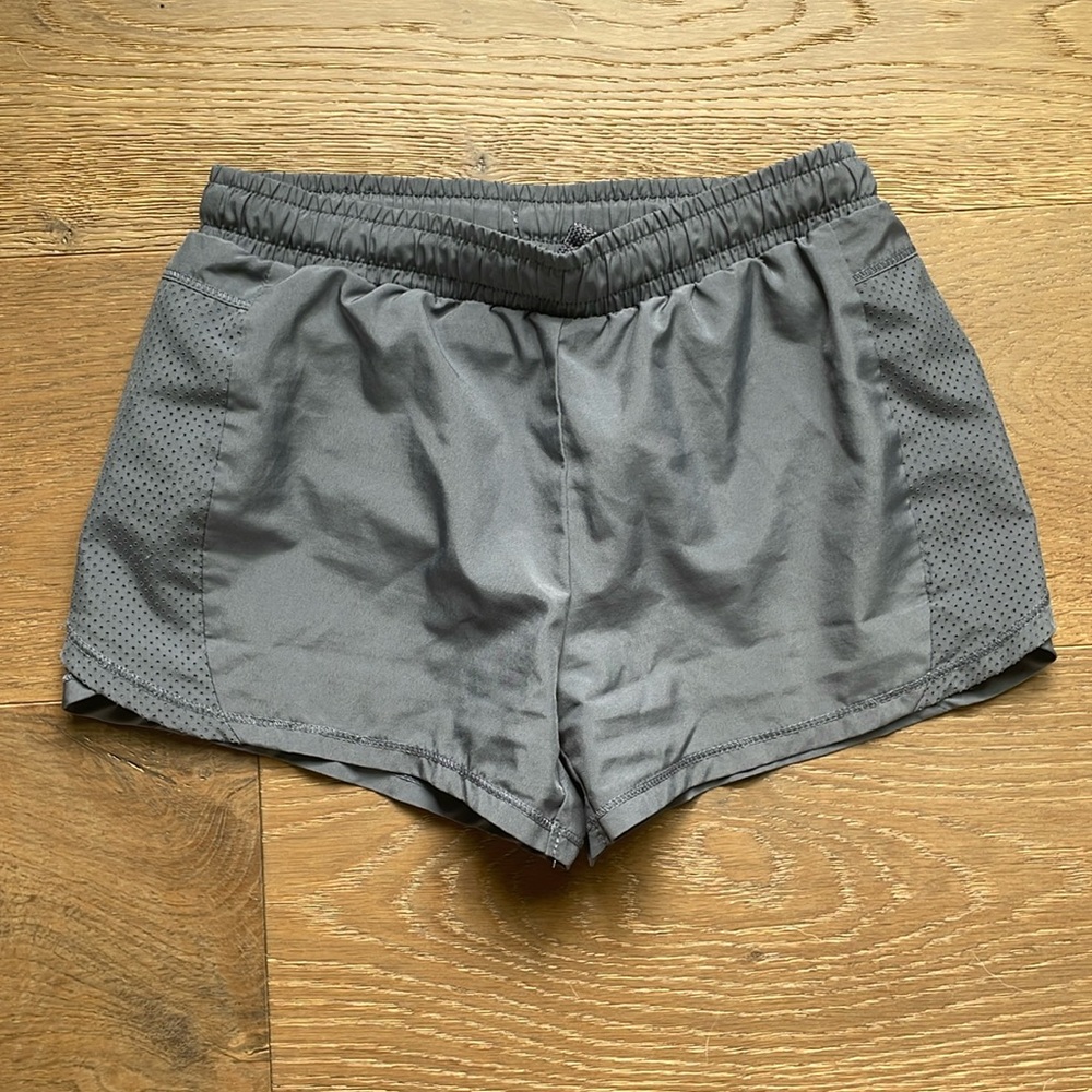 Xersion Gray Athletic Active Running Elastic Tie Waist Shorts Size Small 7 - 8